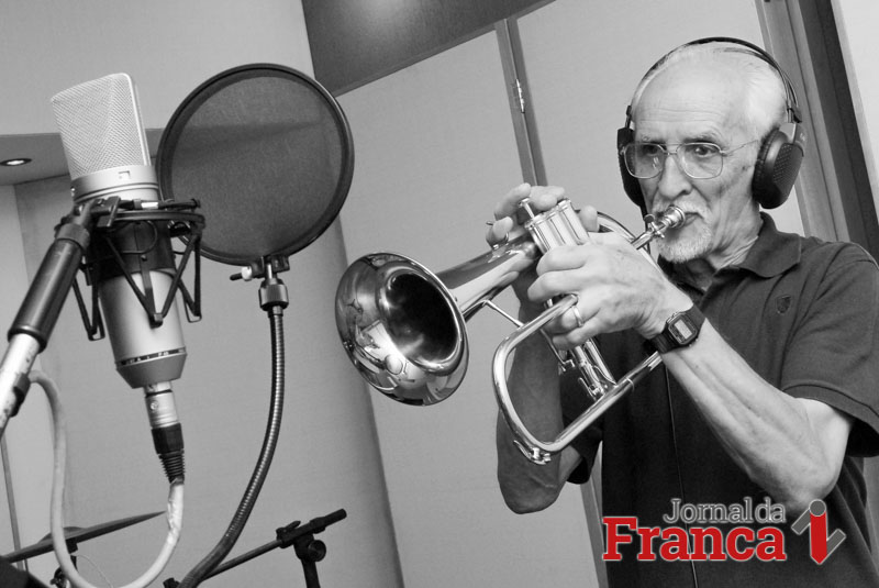 O músico Laércio de Franca é o homenageado na mostra do fotógrafo Delzio Marques (Foto: Delzio Marques)